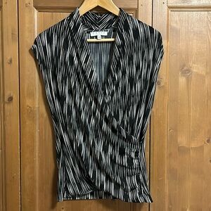 Nice Black & White CHAUS shirt, Medium